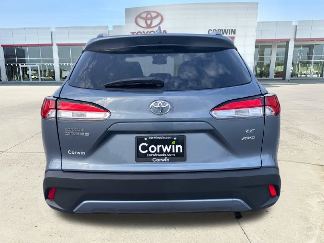 Used 2024 Toyota Corolla Cross LE AWD/4WD image 4