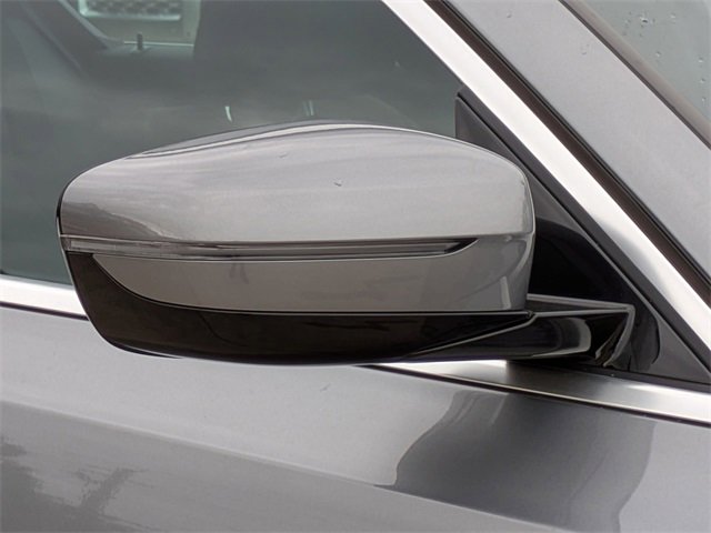 Used 2024 BMW 330e 330e iPerformance image 12