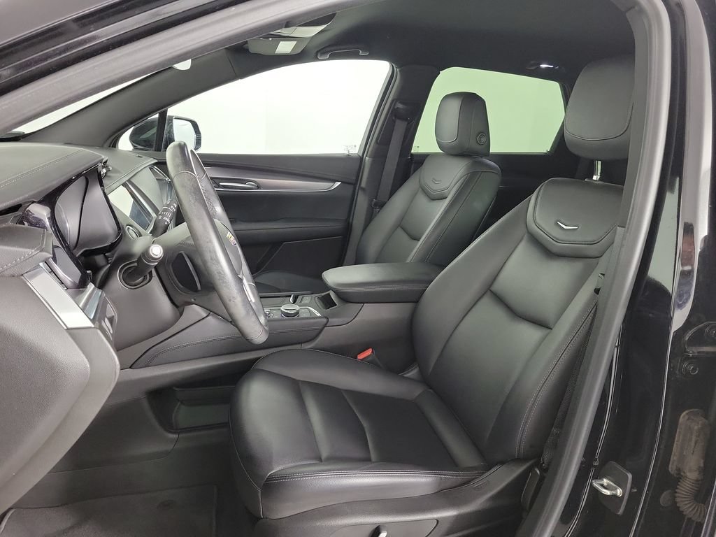 Certified 2023 Cadillac XT5 Luxury FWD image 17