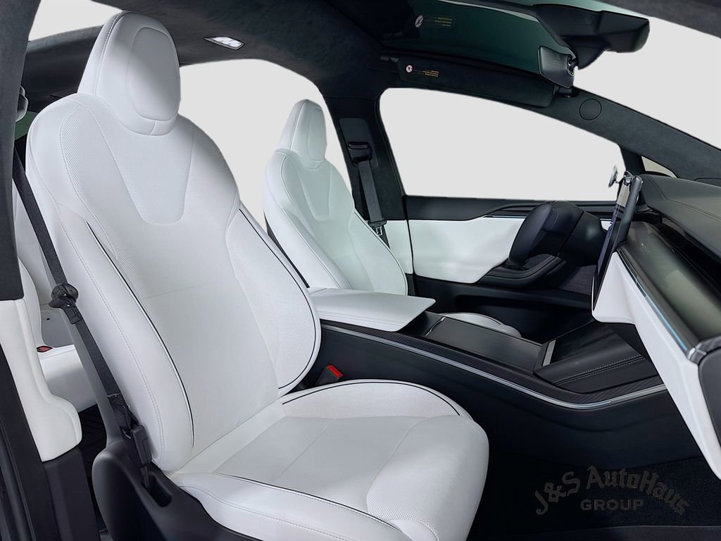 Used 2026 Tesla Model X Plaid image 37