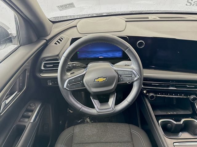 Used 2024 Chevrolet Traverse LT image 23