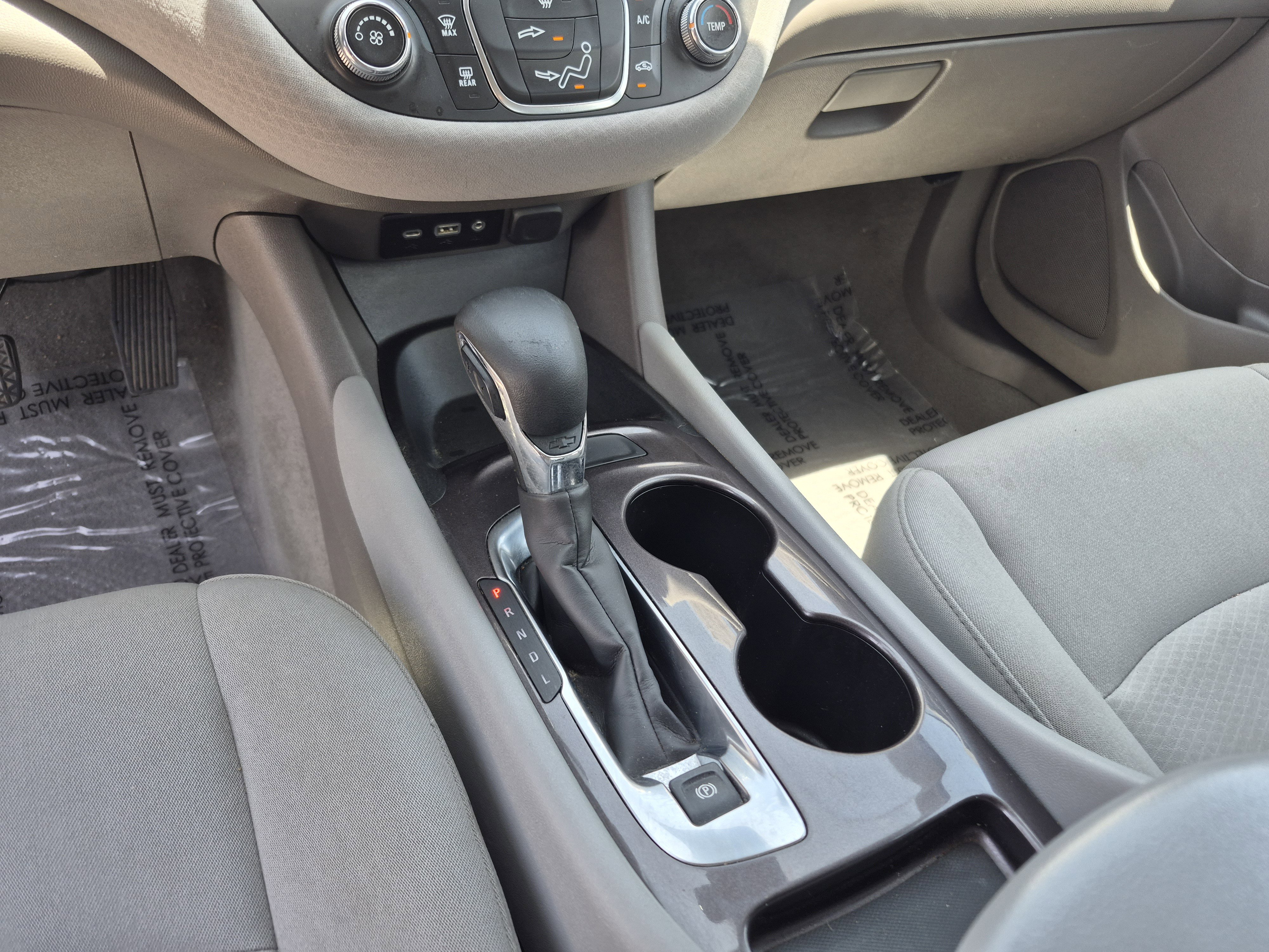 Used 2023 Chevrolet Malibu LS FWD image 12