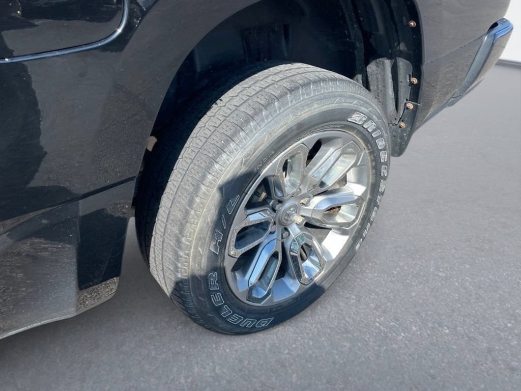 Used 2023 RAM 1500 Laramie AWD/4WD image 11