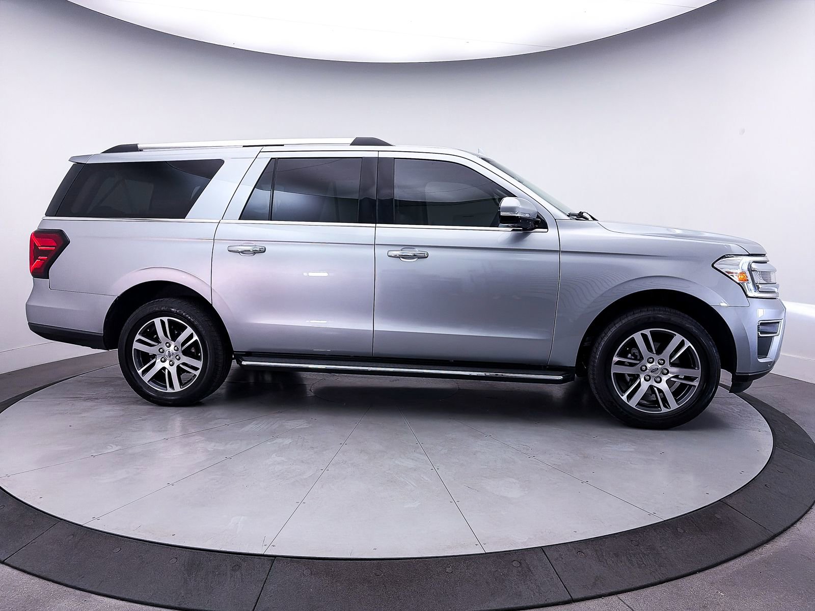 Used 2023 Ford Expedition Max Limited AWD/4WD image 45