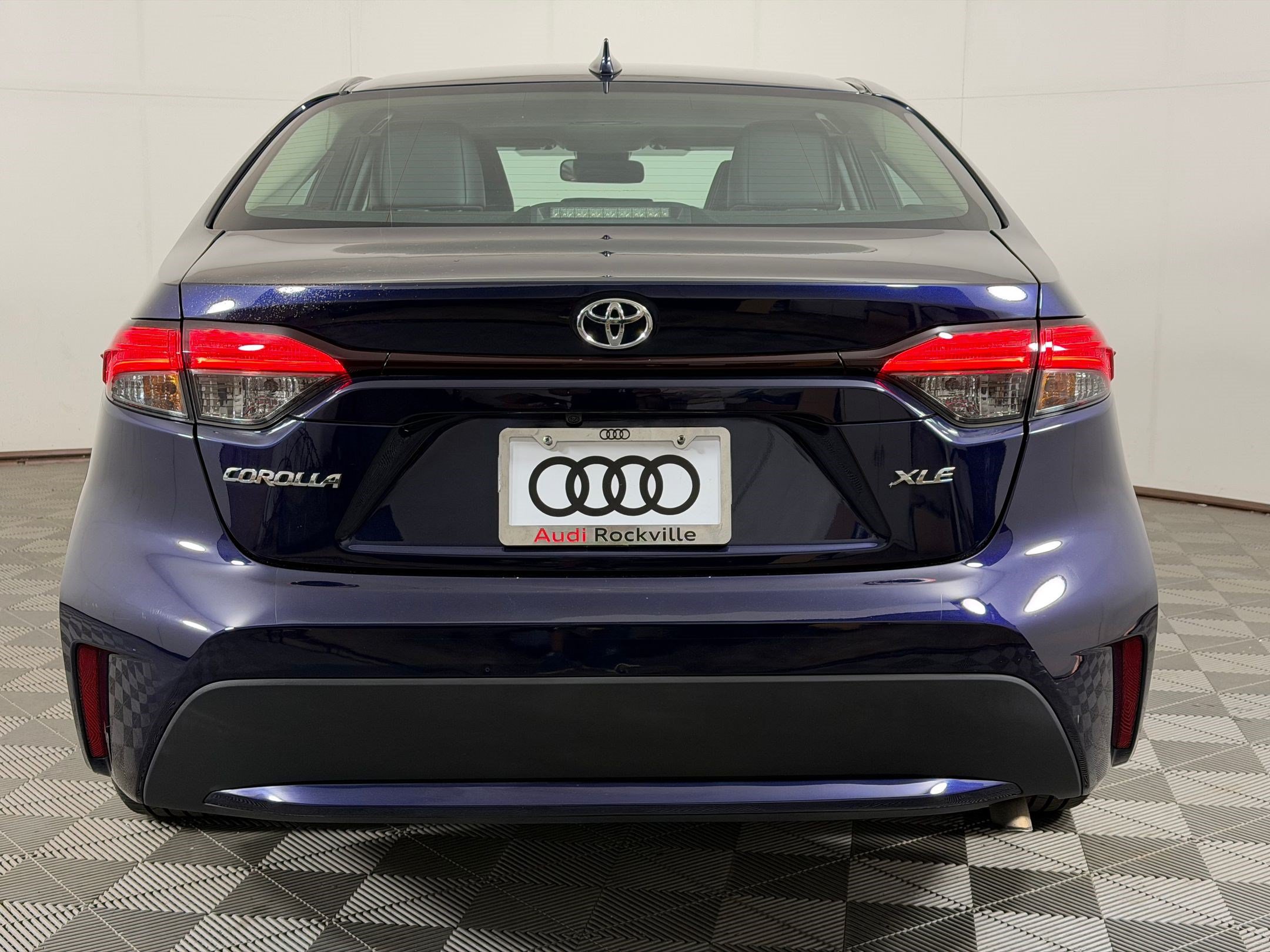 Used 2022 Toyota Corolla XLE FWD image 10