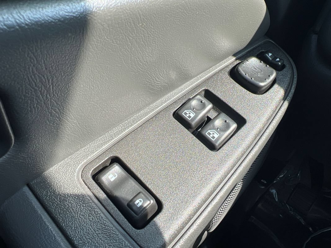 Used 2006 GMC Sierra 2500 SLE w/ Onstar Plus Package AWD/4WD image 16