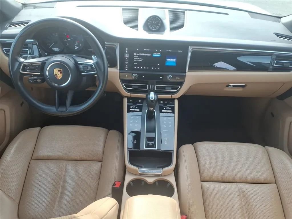 Used 2022 Porsche Macan image 17