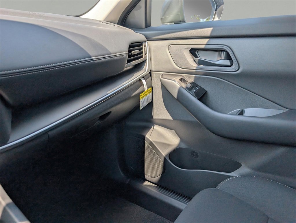 New 2026 Nissan Rogue S image 29