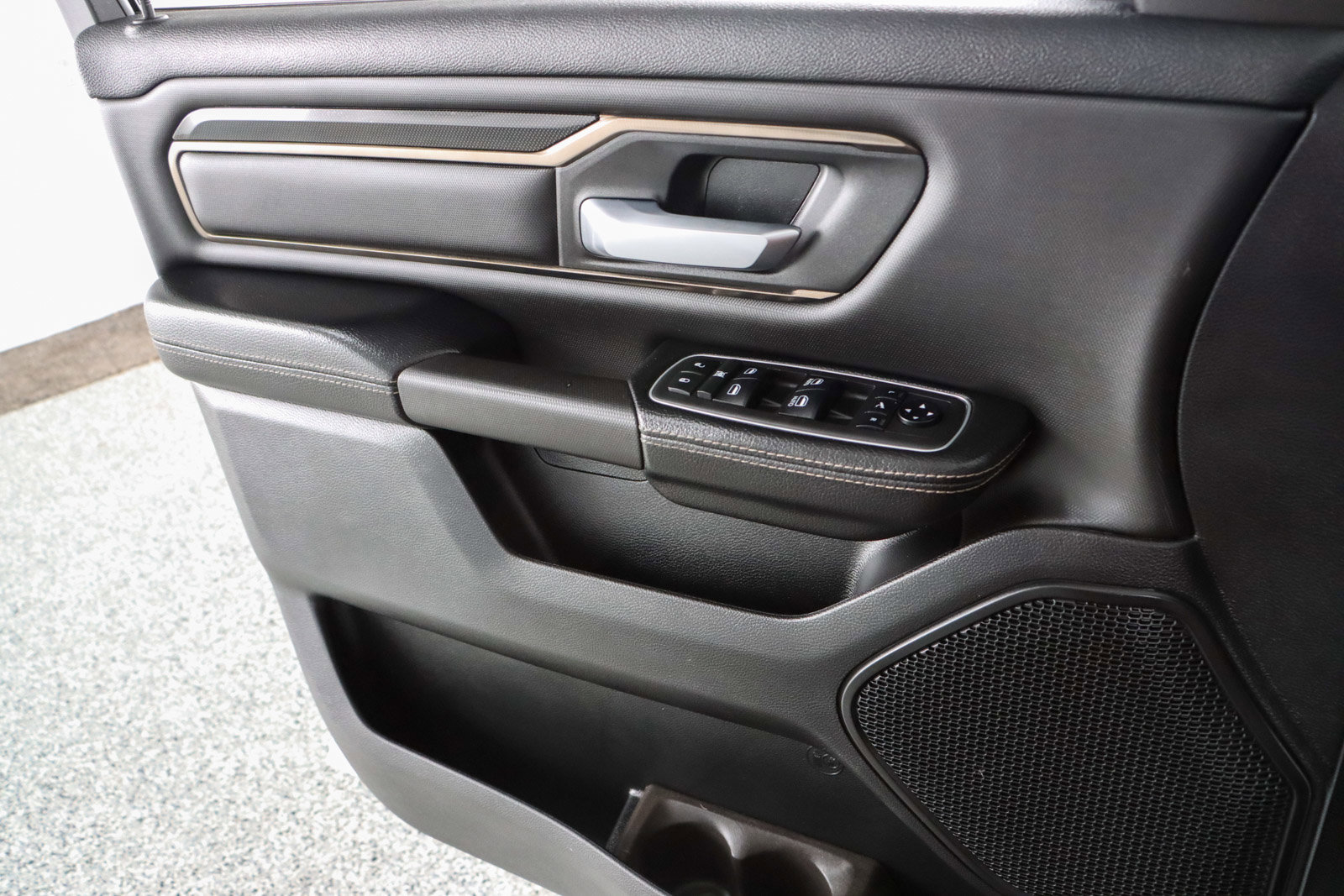Used 2021 RAM 1500 Rebel w/ Level 1 Equipment Group AWD/4WD image 23