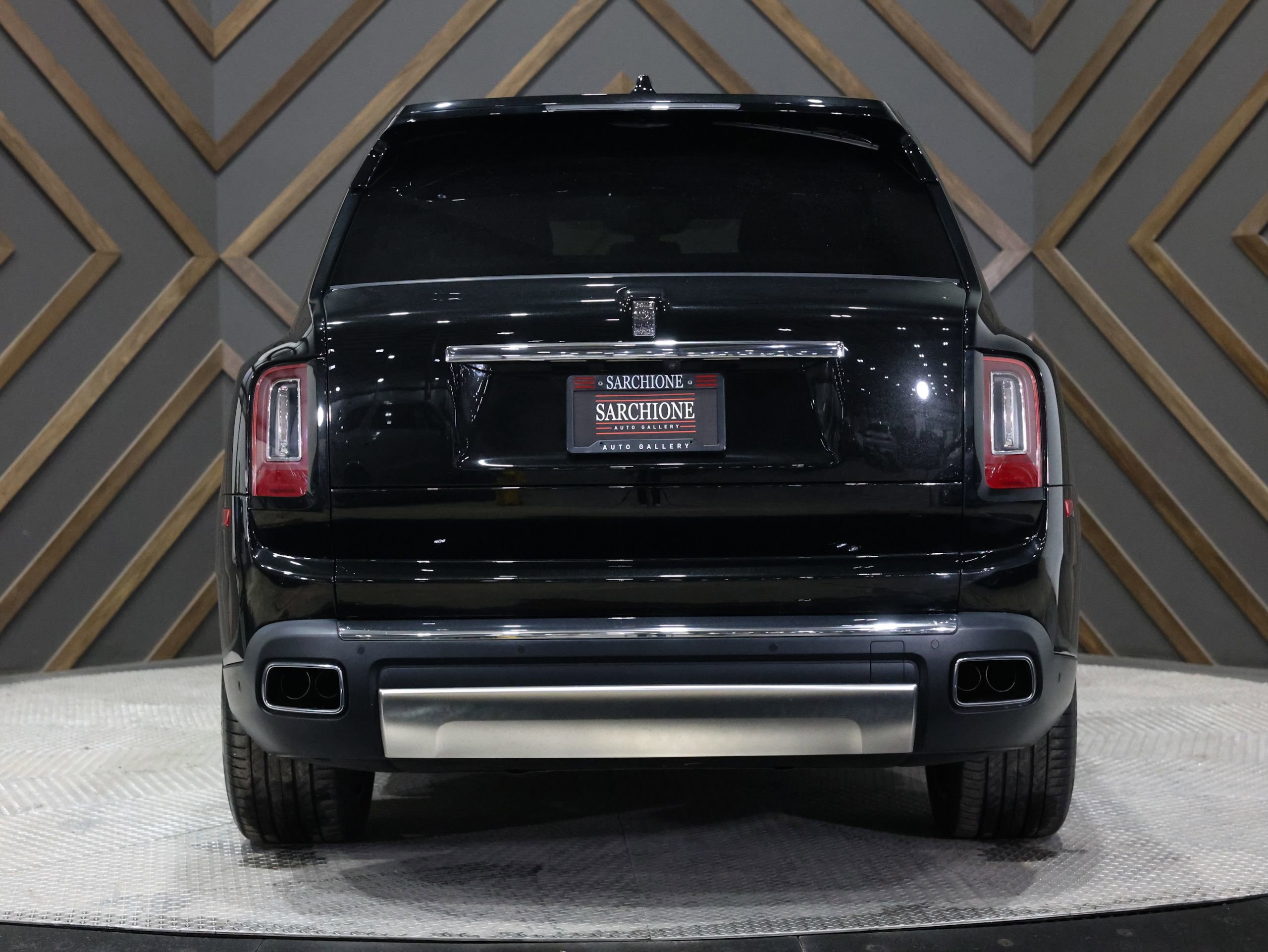 Used 2019 Rolls-Royce Cullinan image 4