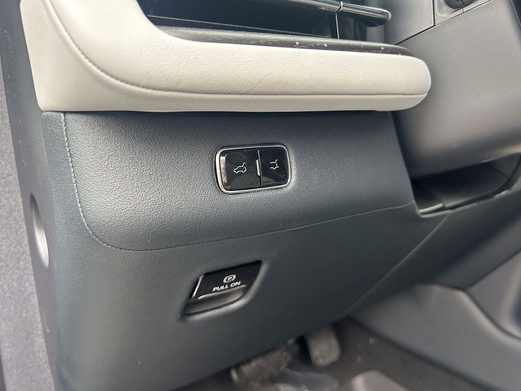 New 2026 Lincoln Navigator Black Label AWD/4WD image 11
