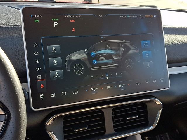 Used 2023 VinFast VF 8 Plus image 19