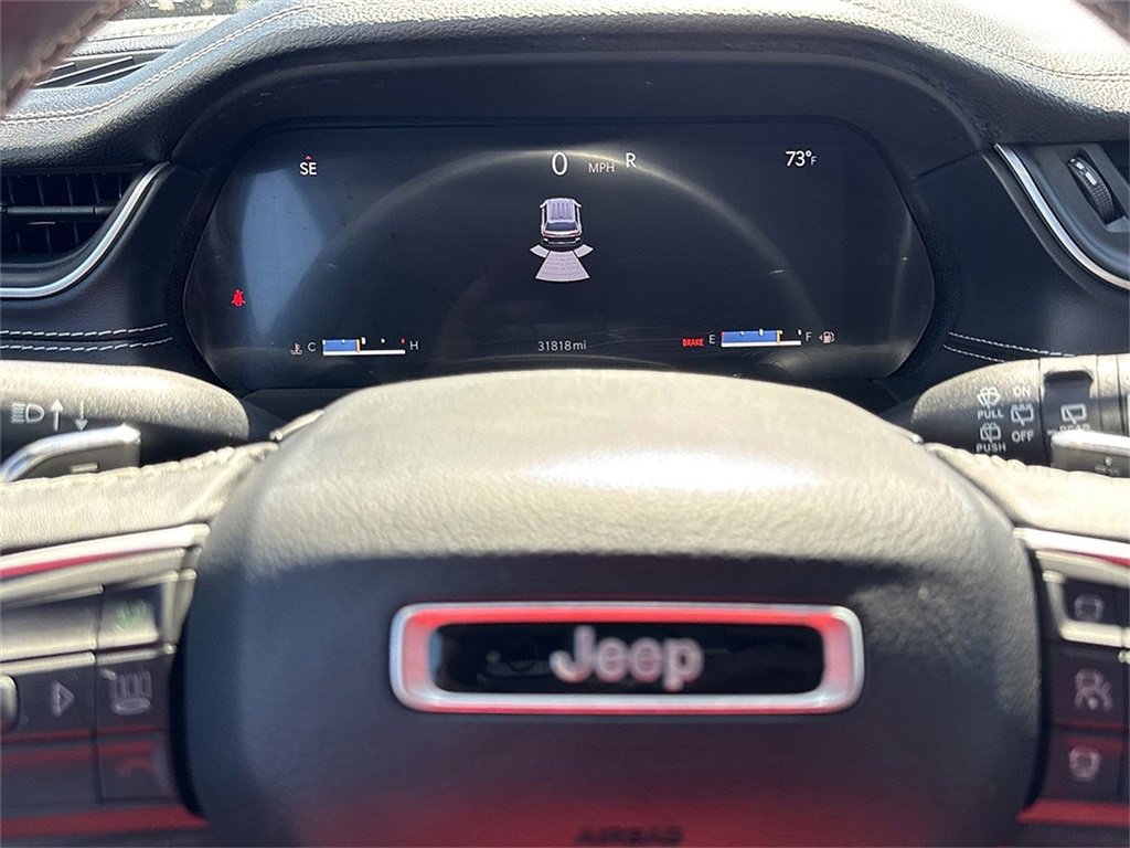 Used 2022 Jeep Grand Cherokee L Limited image 11