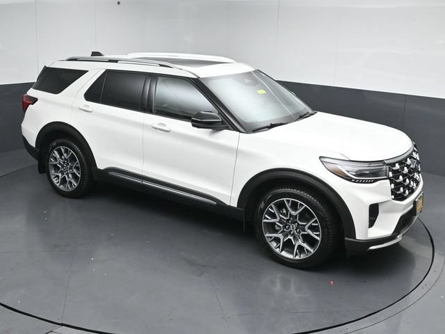 Certified 2025 Ford Explorer Platinum w/ Ultimate Package AWD/4WD image 48