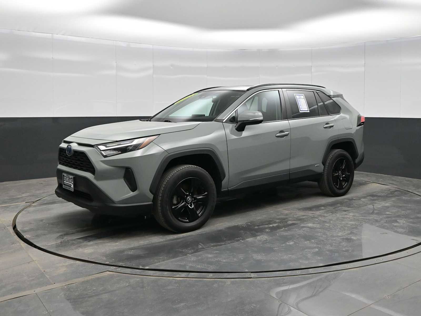 Used 2022 Toyota RAV4 XLE