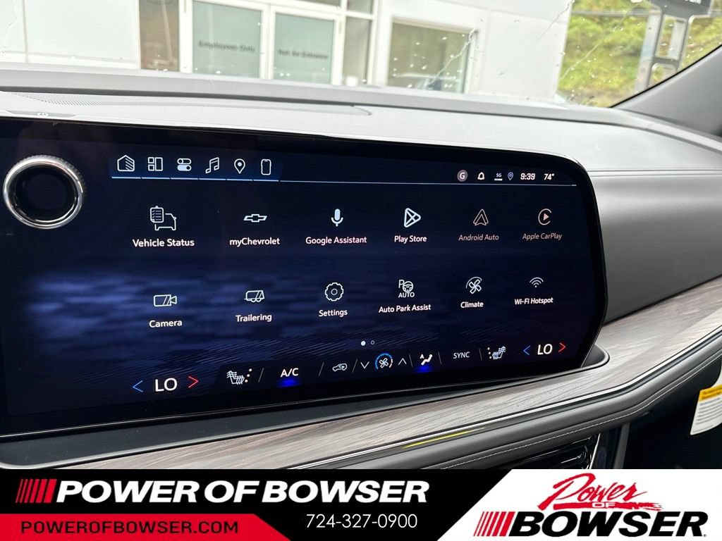 New 2026 Chevrolet Suburban Z71 w/ Comfort Package AWD/4WD image 8