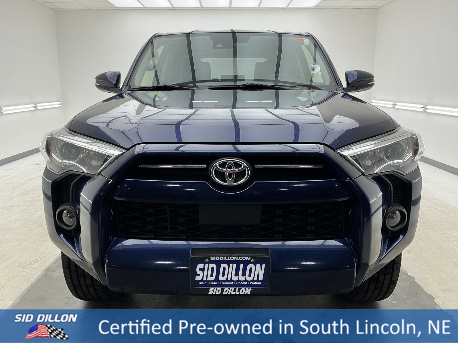 Used 2021 Toyota 4Runner SR5 Premium w/ Moonroof Package image 2