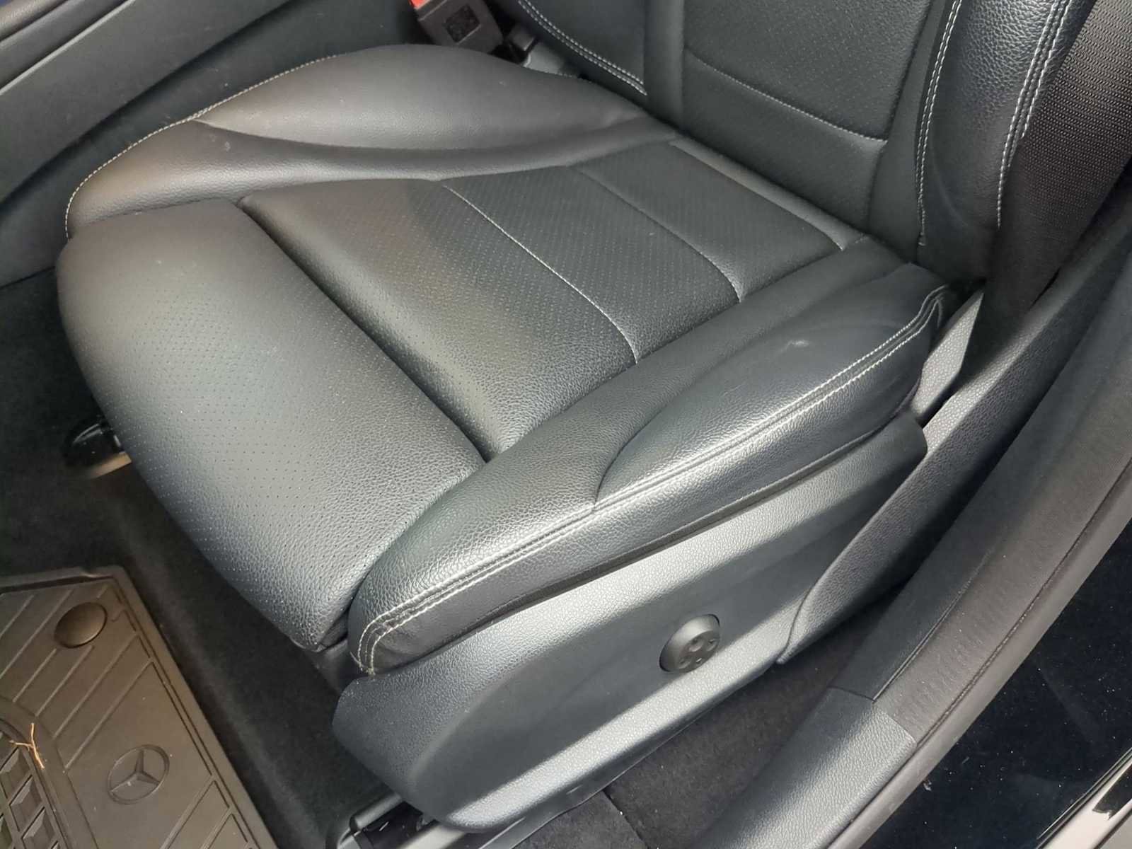 Used 2022 Mercedes-Benz GLC 300 4MATIC image 13