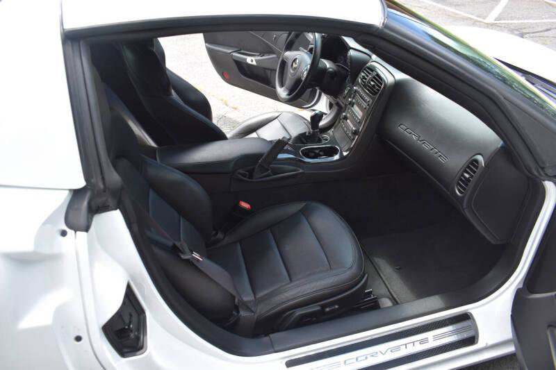 Used 2012 Chevrolet Corvette Coupe w/ Battery Protection Package RWD image 30