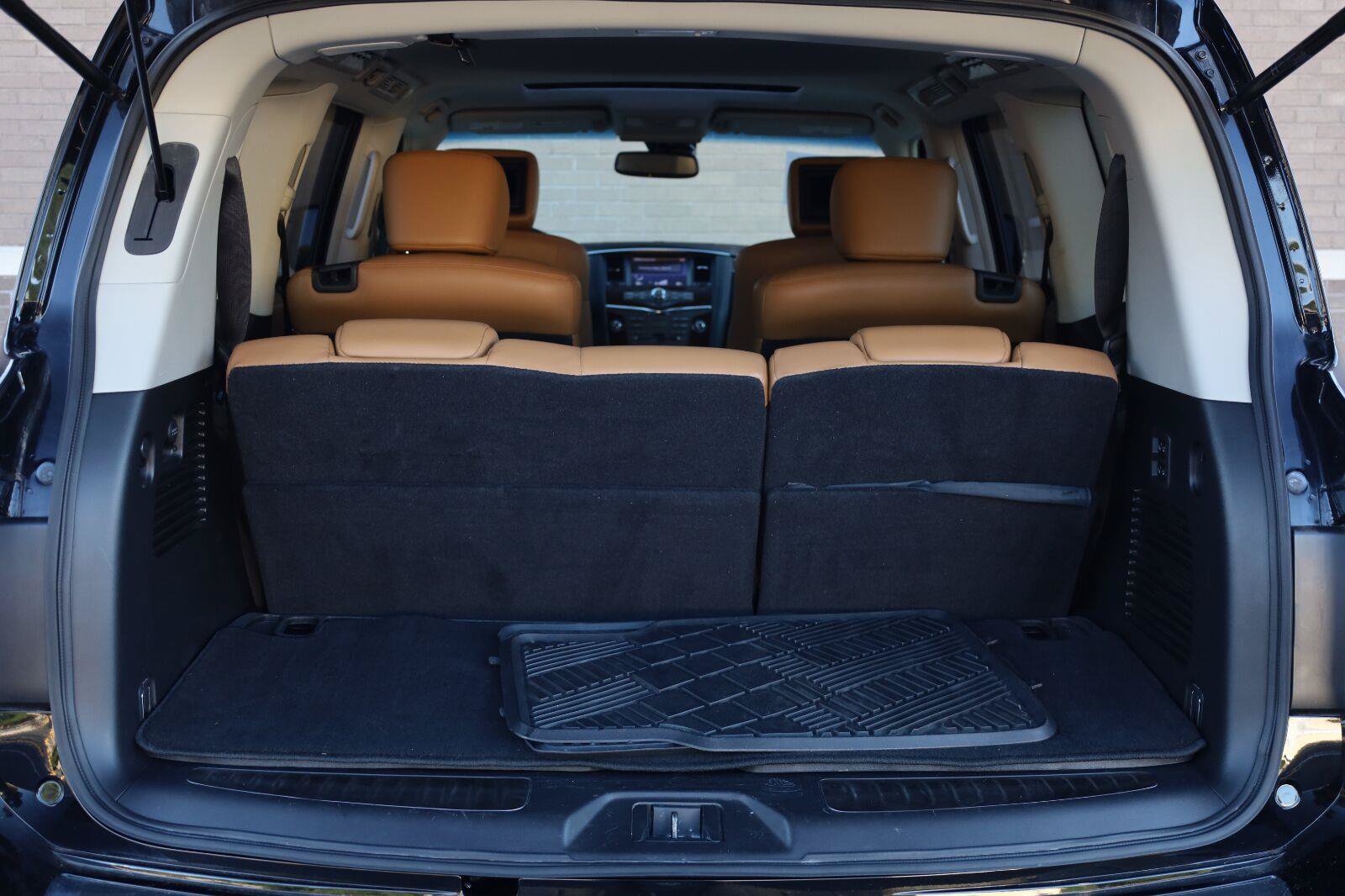 Used 2017 Nissan Armada Platinum RWD image 13