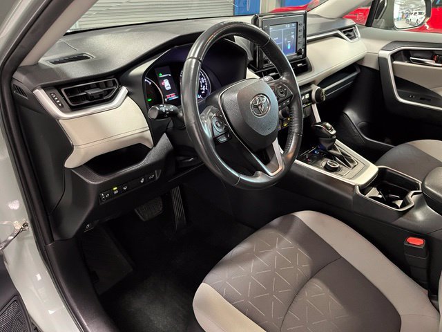Used 2021 Toyota RAV4 XLE w/ Convenience Package AWD/4WD image 19