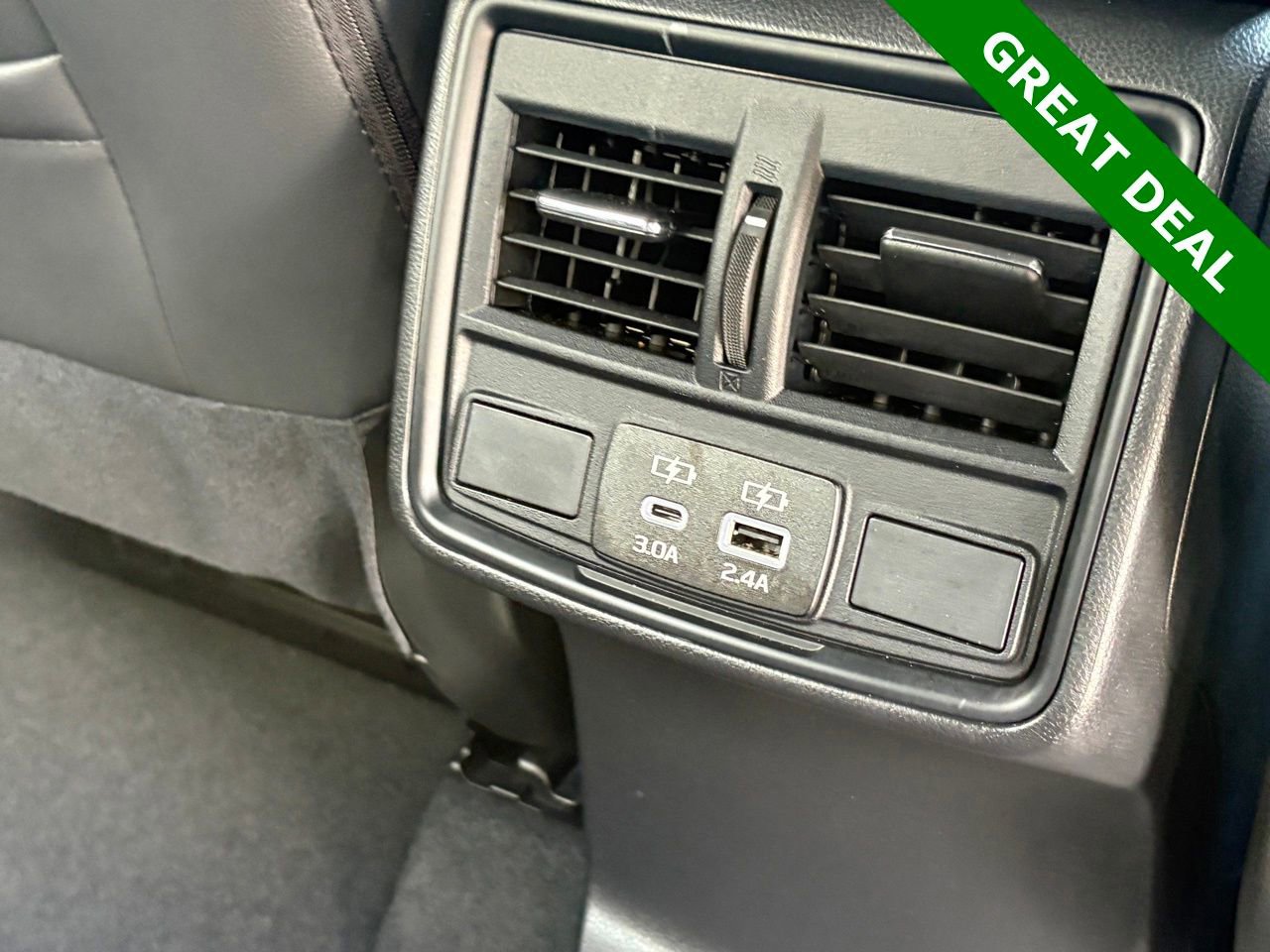 Used 2025 Subaru Forester Premium image 37