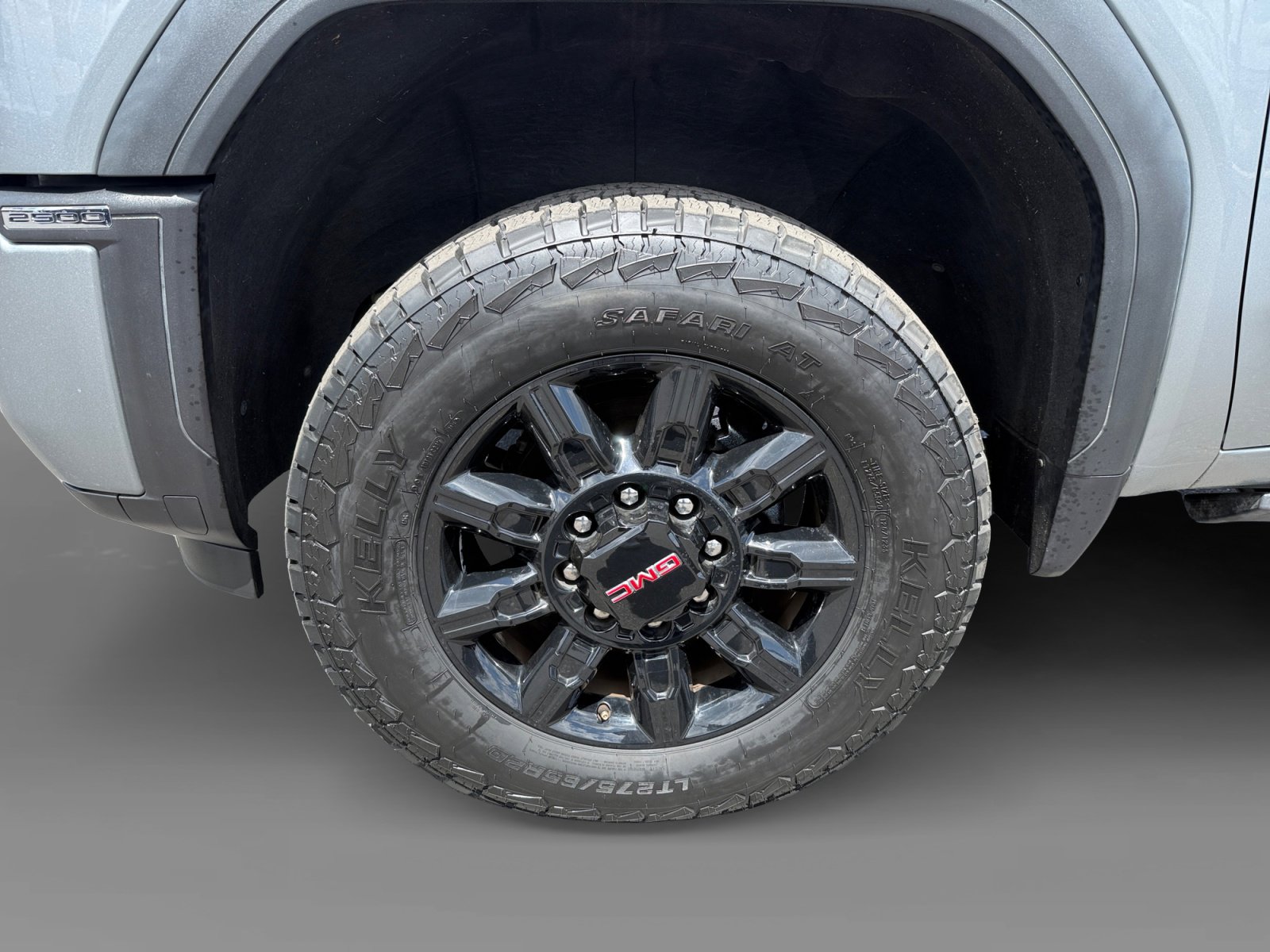 Used 2024 GMC Sierra 2500 AT4 AWD/4WD image 9