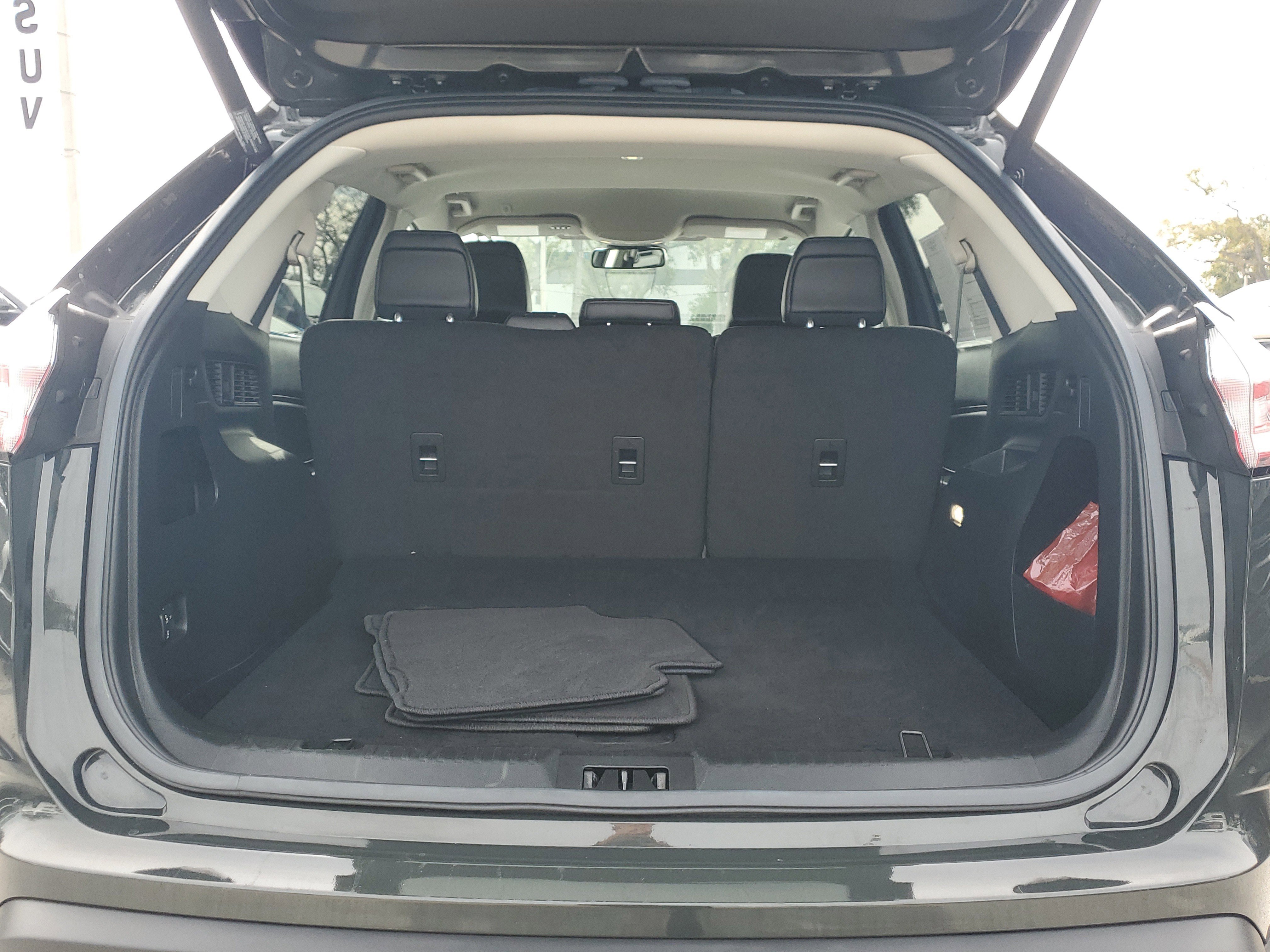 Certified 2022 Ford Edge SEL w/ Convenience Package image 10