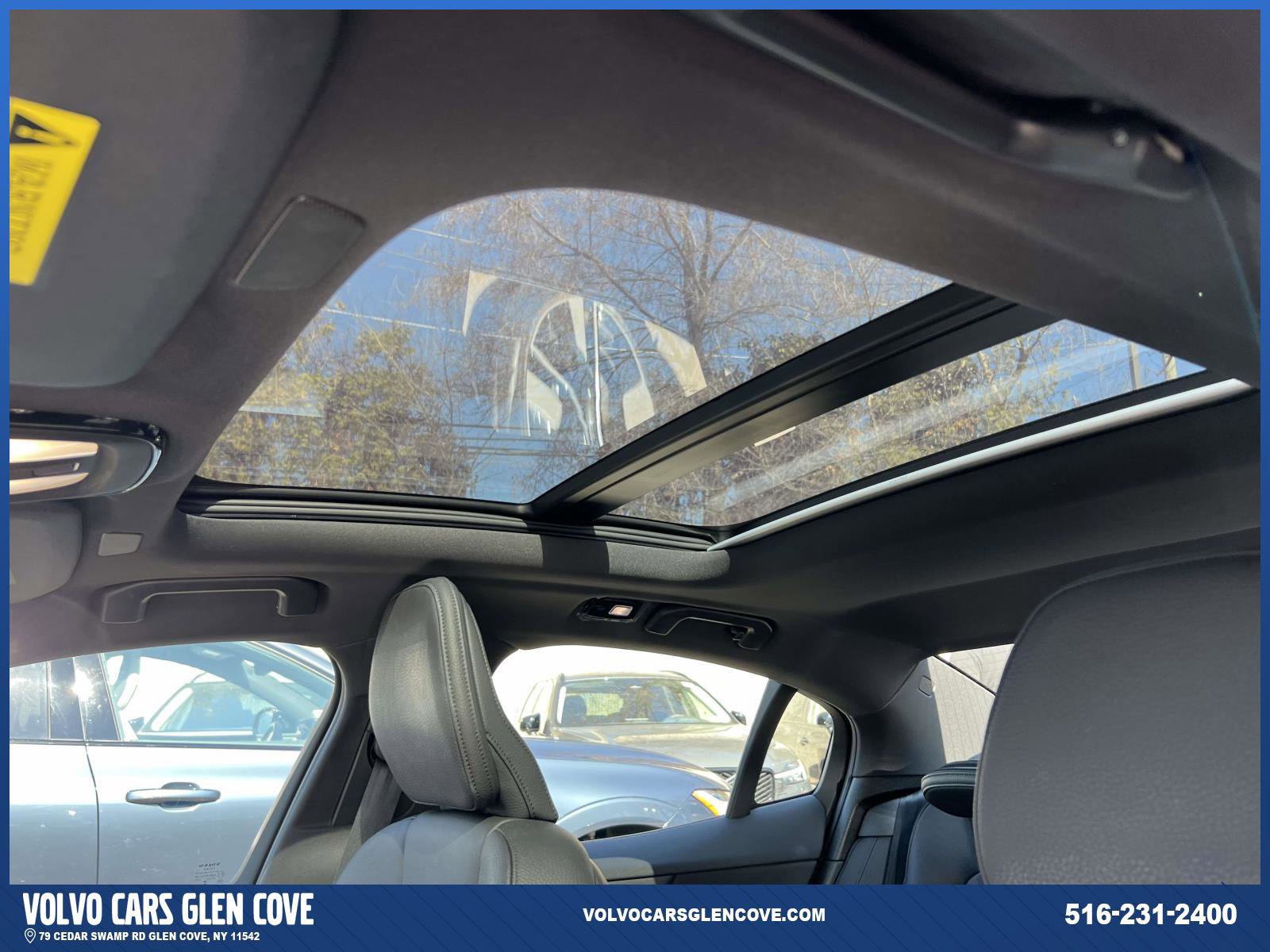 Used 2023 Volvo S60 B5 Plus w/ Climate Package image 19