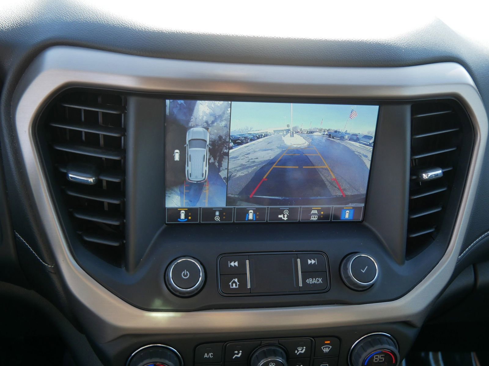 Used 2023 GMC Acadia Denali w/ Black Diamond Edition image 22