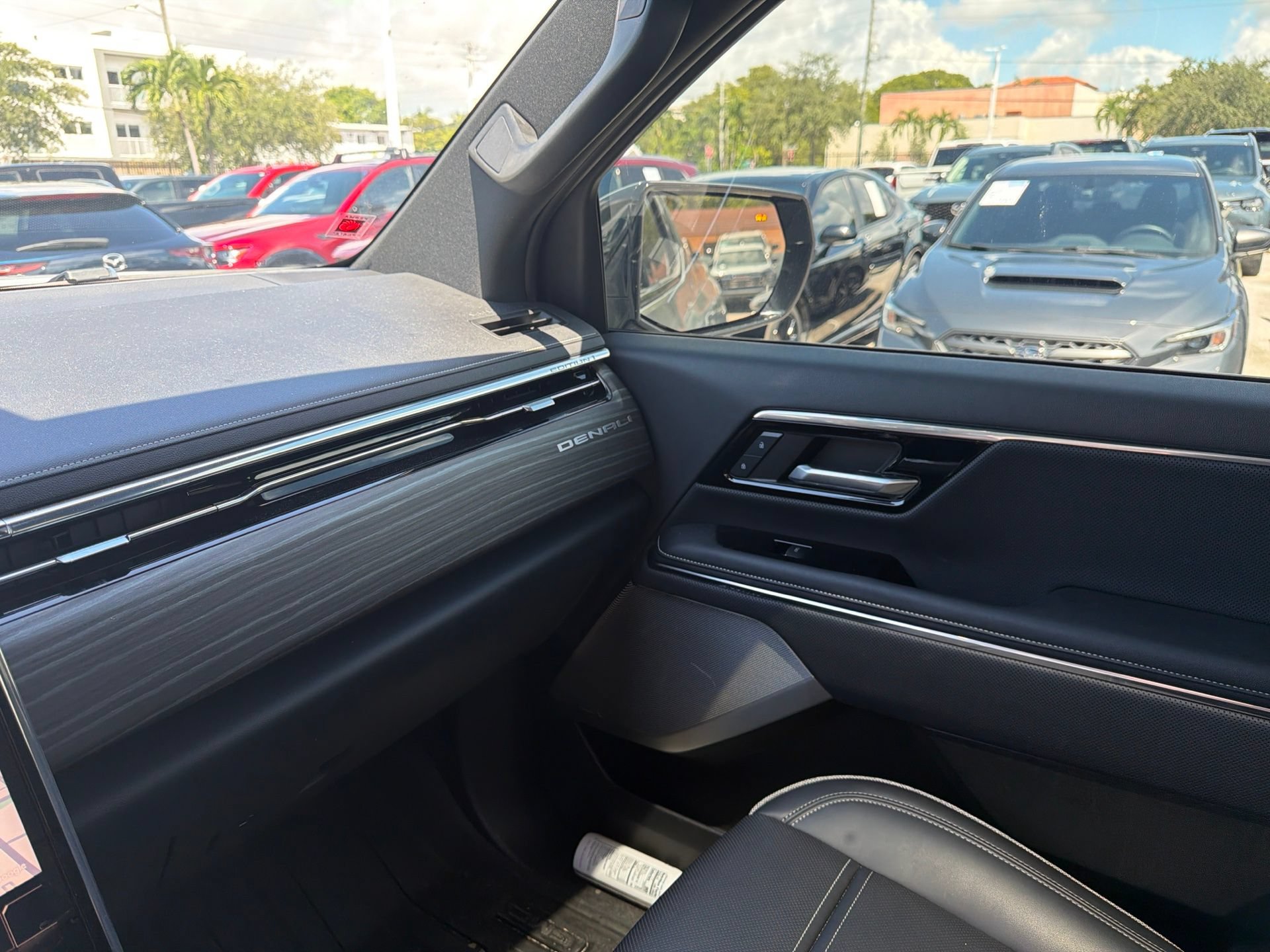 Used 2024 GMC Sierra EV Denali AWD/4WD image 17