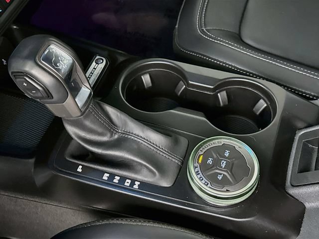 Used 2025 Ford Bronco Outer Banks AWD/4WD image 18