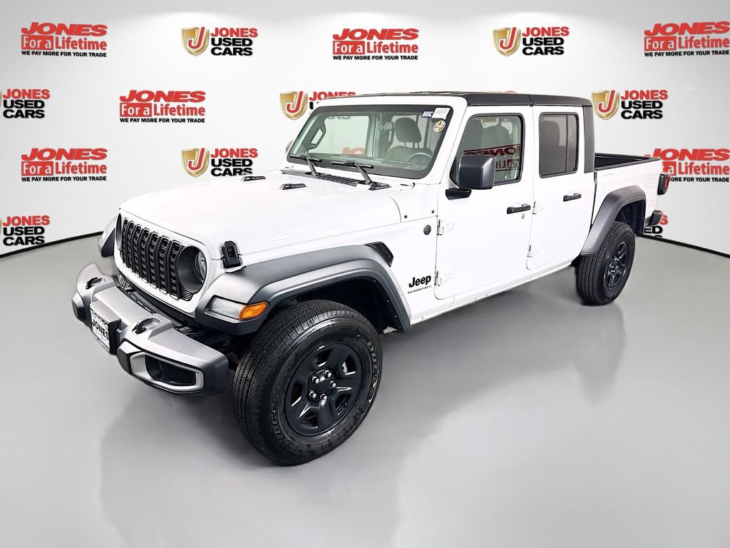 Used 2024 Jeep Gladiator Sport AWD/4WD image 11