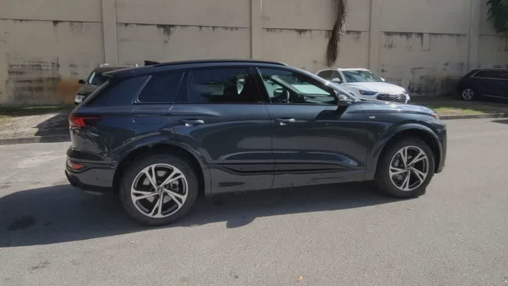 New 2027 Audi Q6 e-tron Premium Plus AWD/4WD image 9