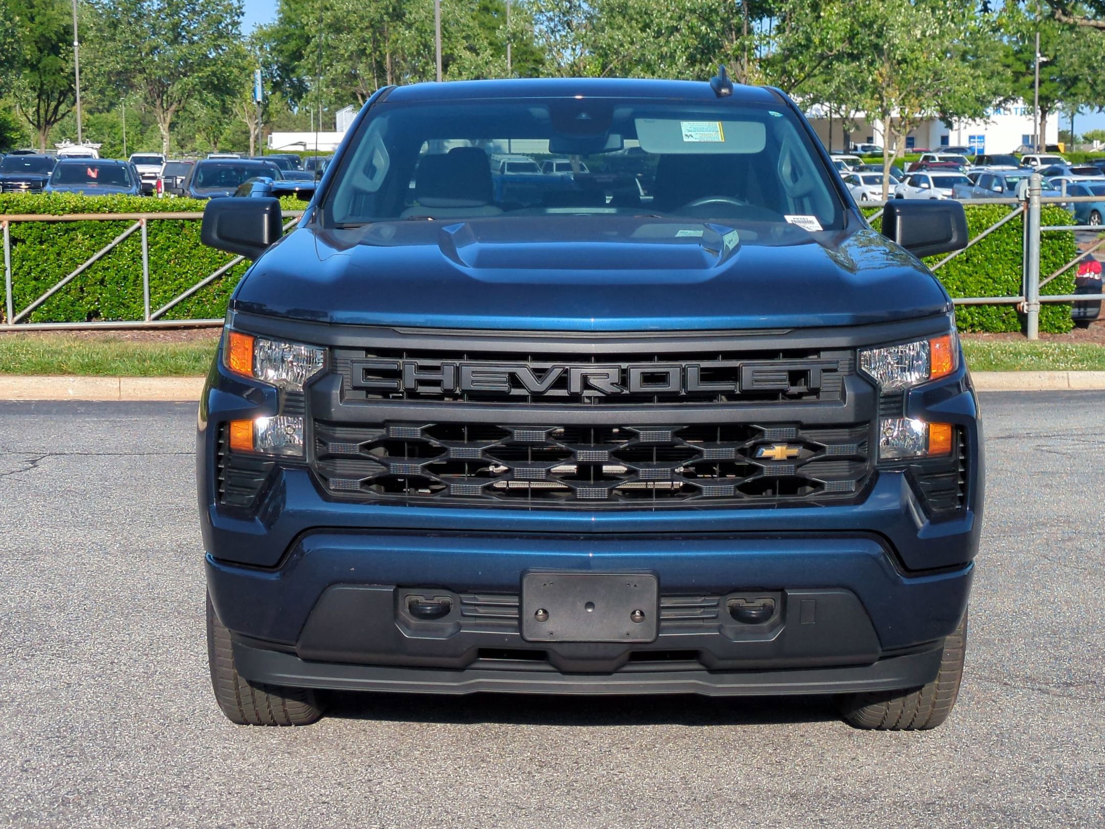 Used 2022 Chevrolet Silverado 1500 Custom AWD/4WD image 3
