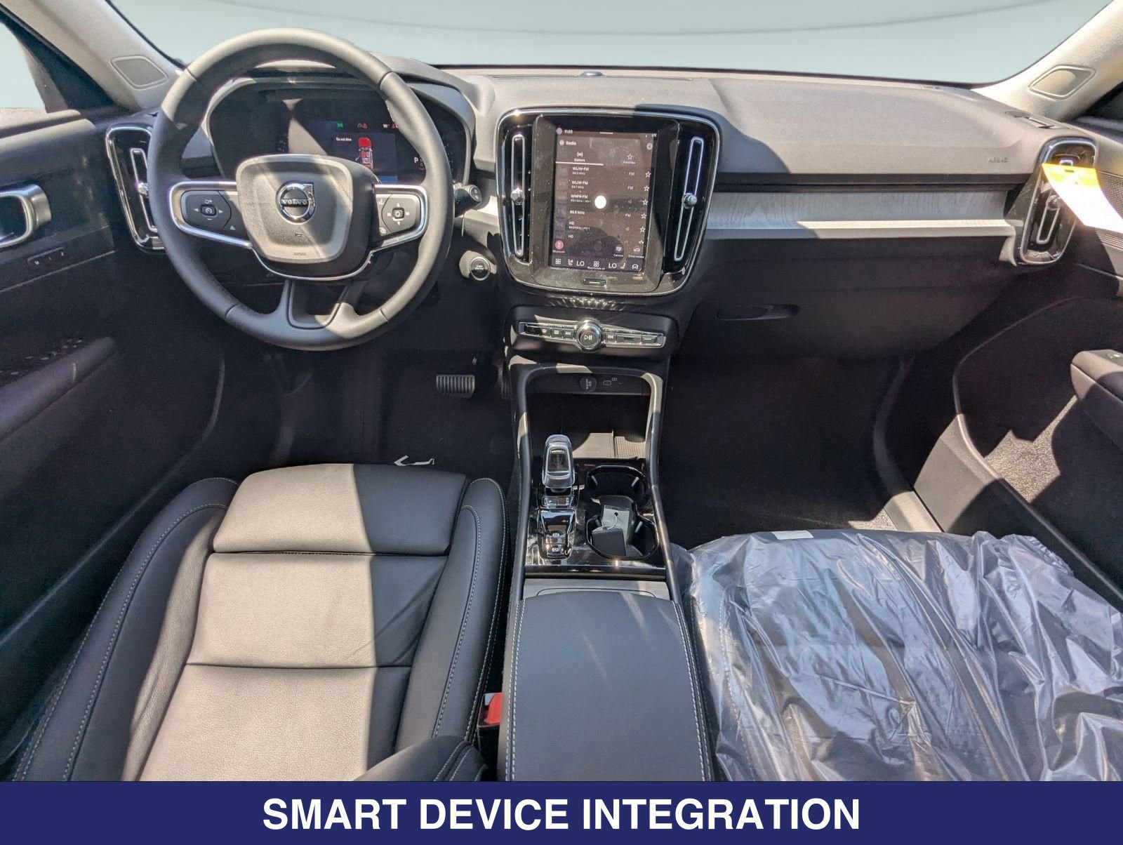 New 2026 Volvo XC40 B5 Plus w/ Protection Package Premier AWD/4WD image 19