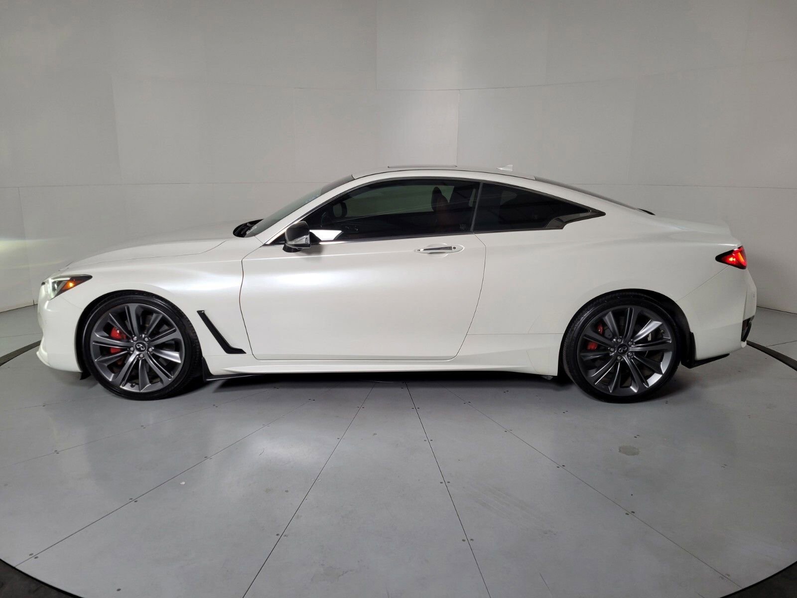 Used 2022 INFINITI Q60 Red Sport 400 image 7
