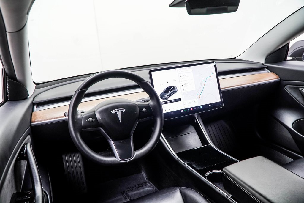 Used 2019 Tesla Model 3 Mid Range image 5