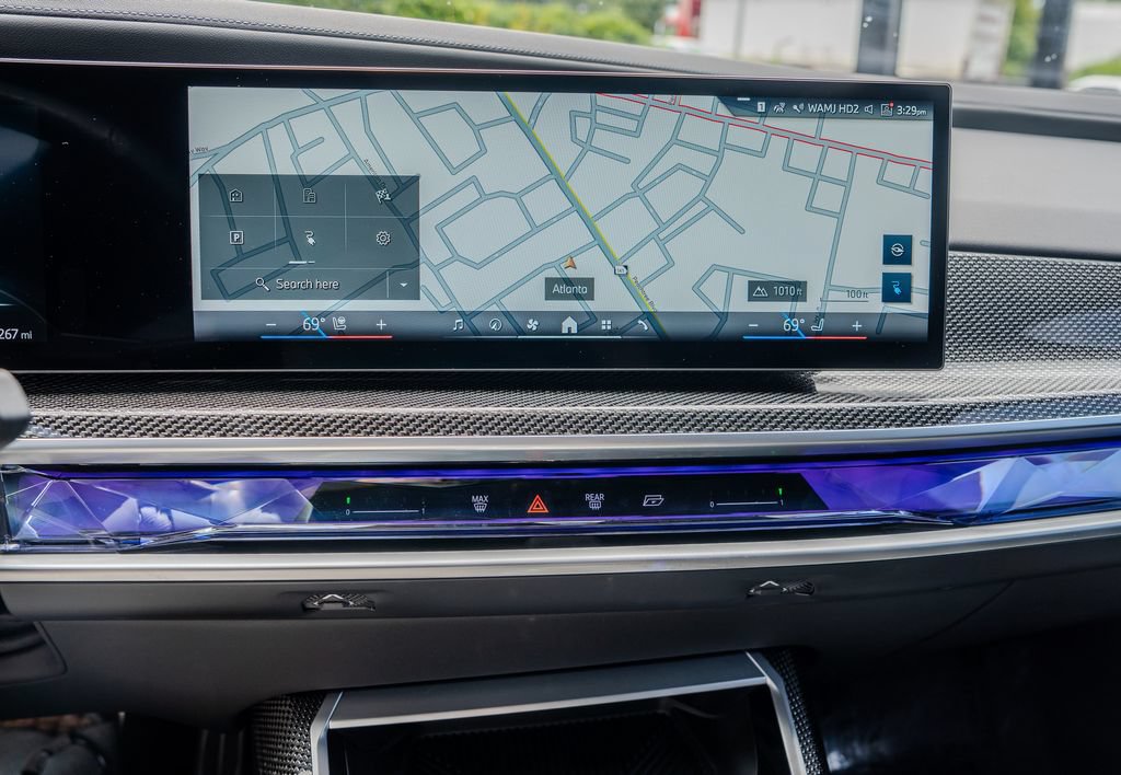 Used 2023 BMW i7 xDrive60 AWD/4WD image 11
