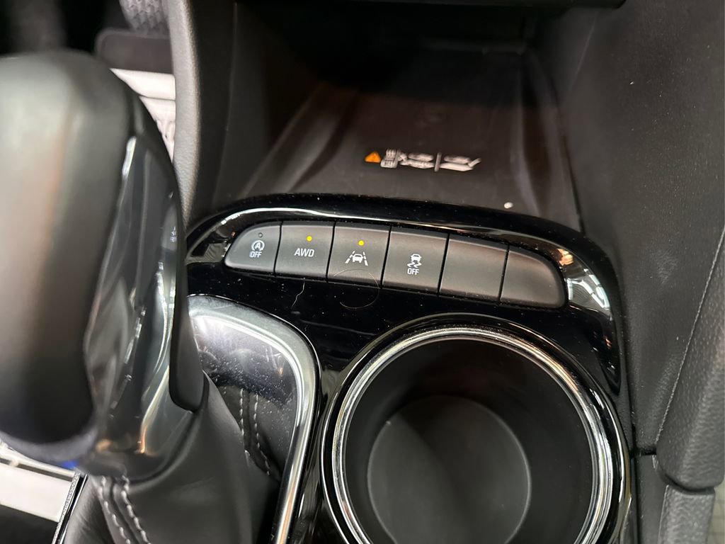 Used 2025 Buick Encore GX Avenir w/ Avenir Technology Package image 34