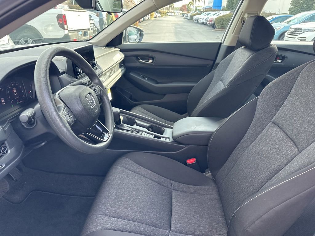 Certified 2025 Honda Accord LX image 18