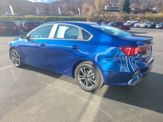 Used 2024 Kia Forte LXS image 3