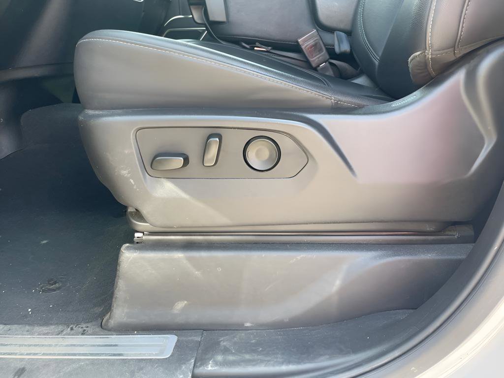 Used 2025 GMC Sierra 1500 SLT RWD image 15