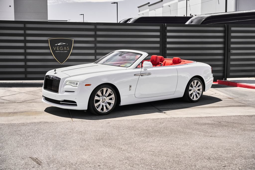 Used 2018 Rolls-Royce Dawn RWD image 15