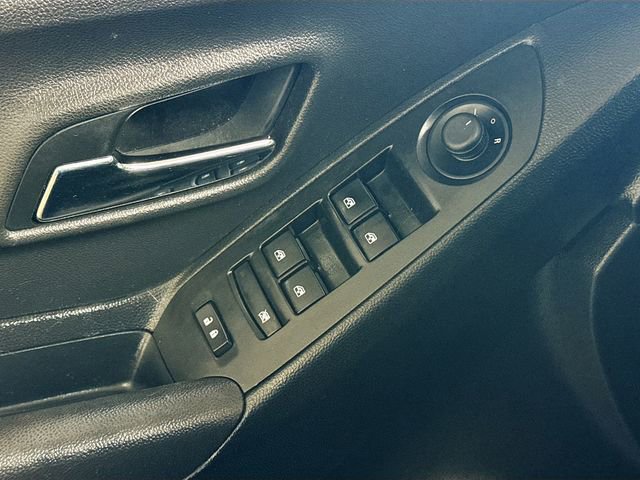 Used 2020 Chevrolet Trax LT w/ Driver Confidence Package image 18