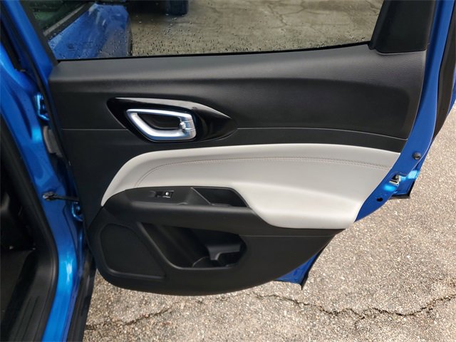 Used 2024 Jeep Compass Limited image 33