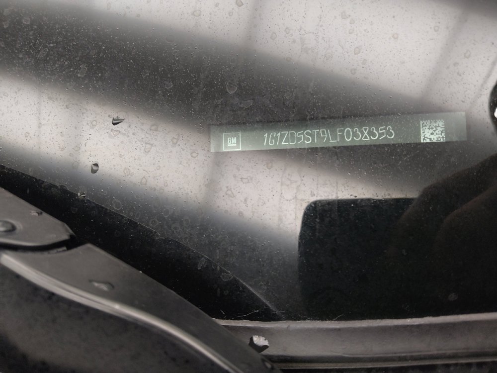 Used 2020 Chevrolet Malibu LT FWD image 33