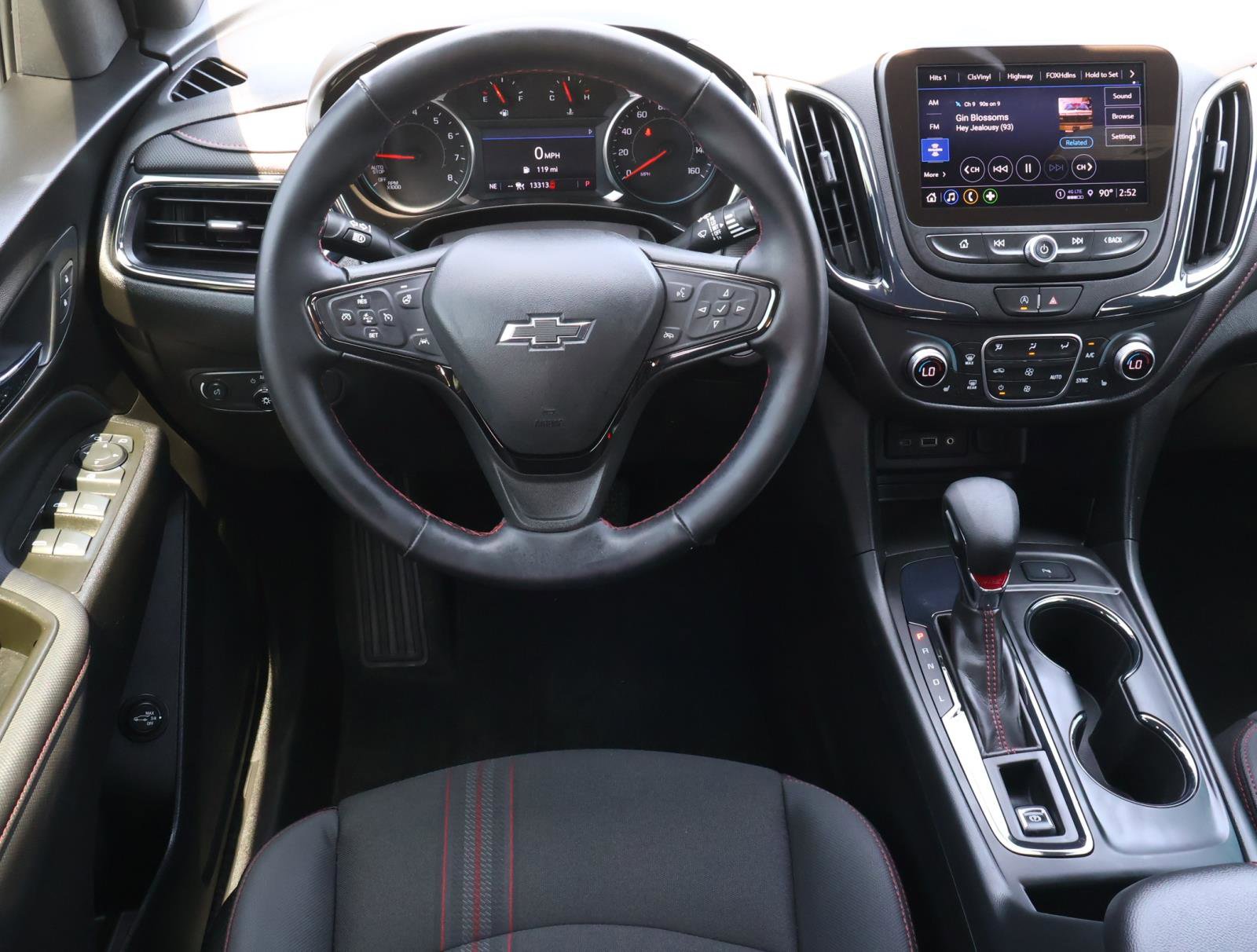 Used 2024 Chevrolet Equinox RS FWD image 8