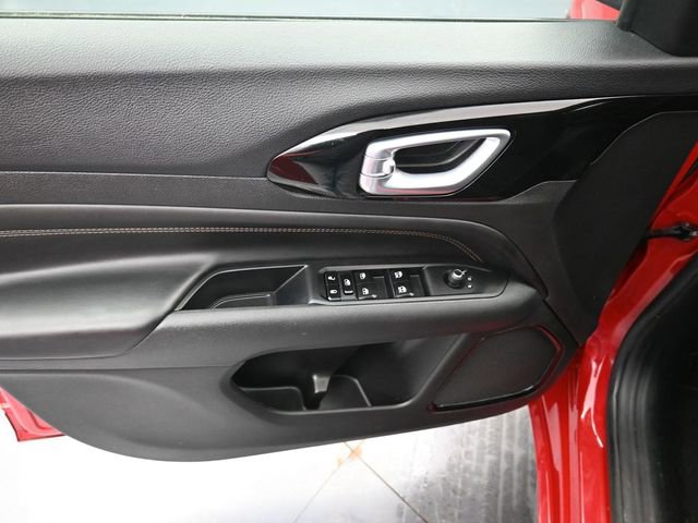 Used 2022 Jeep Compass Limited image 22