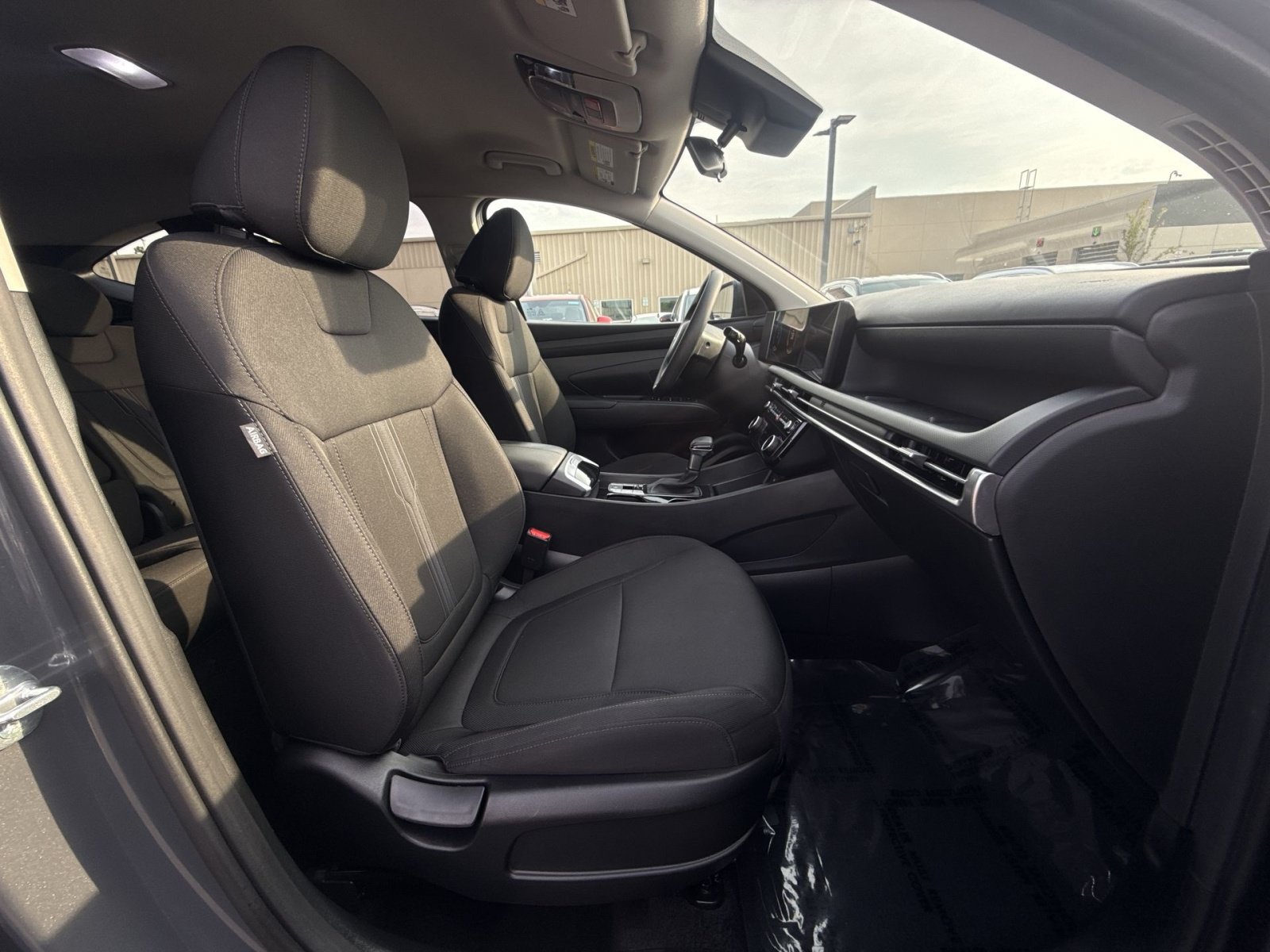 Certified 2025 Hyundai Tucson SEL AWD/4WD image 28
